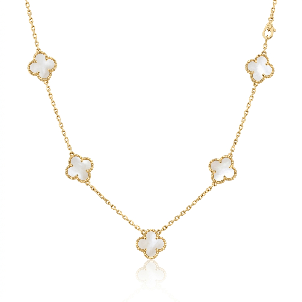 Necklaces in 18K gold